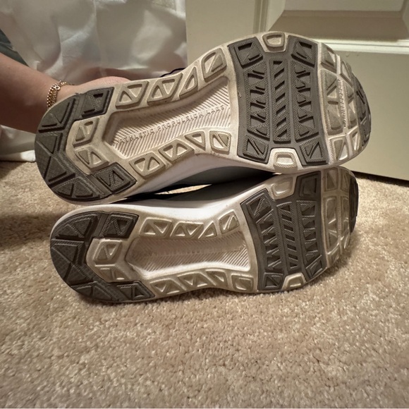 APL Women's TechLoom Bliss Heather Grey/ White / Black Athletic Propulsion Labs - Picture 2 of 8